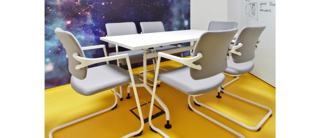 4ME | Visitor and Meeting Chair